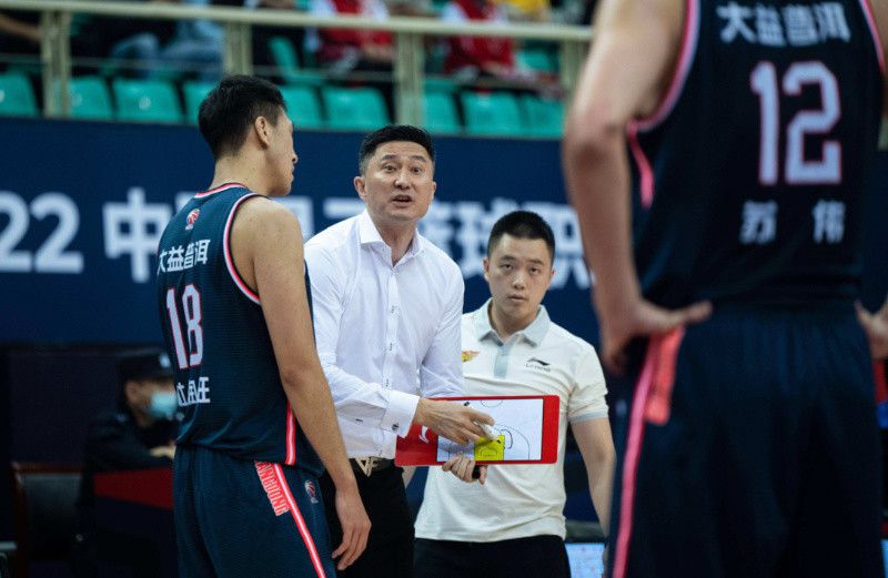 关于梅努他的表现证明了成熟是和年龄无关的，当他习惯于这种比赛时，我们能够从中收获更多的快乐。